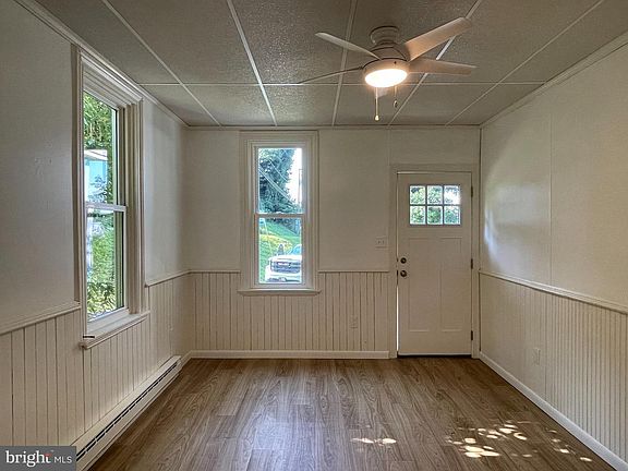 3rd image of 301 N Market St