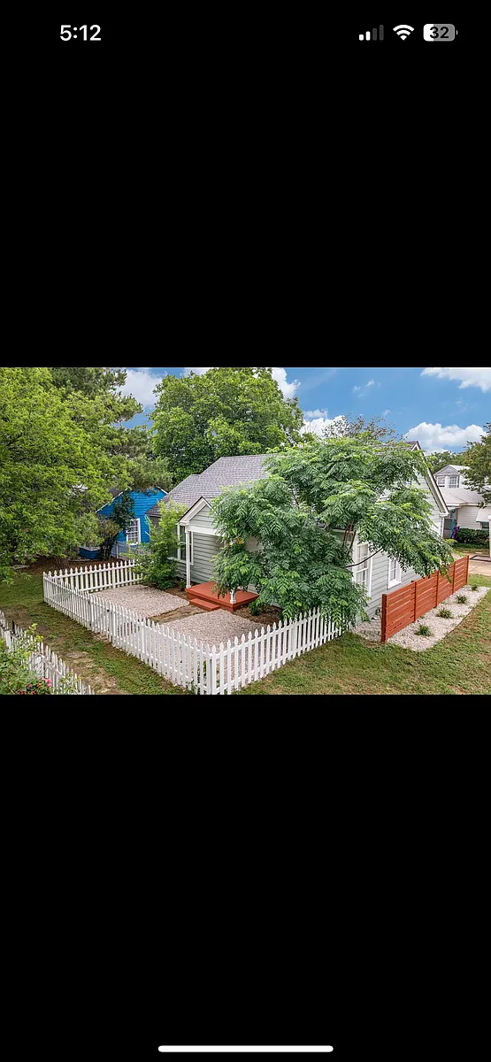 Building Photo - 2534 Wayside Ave