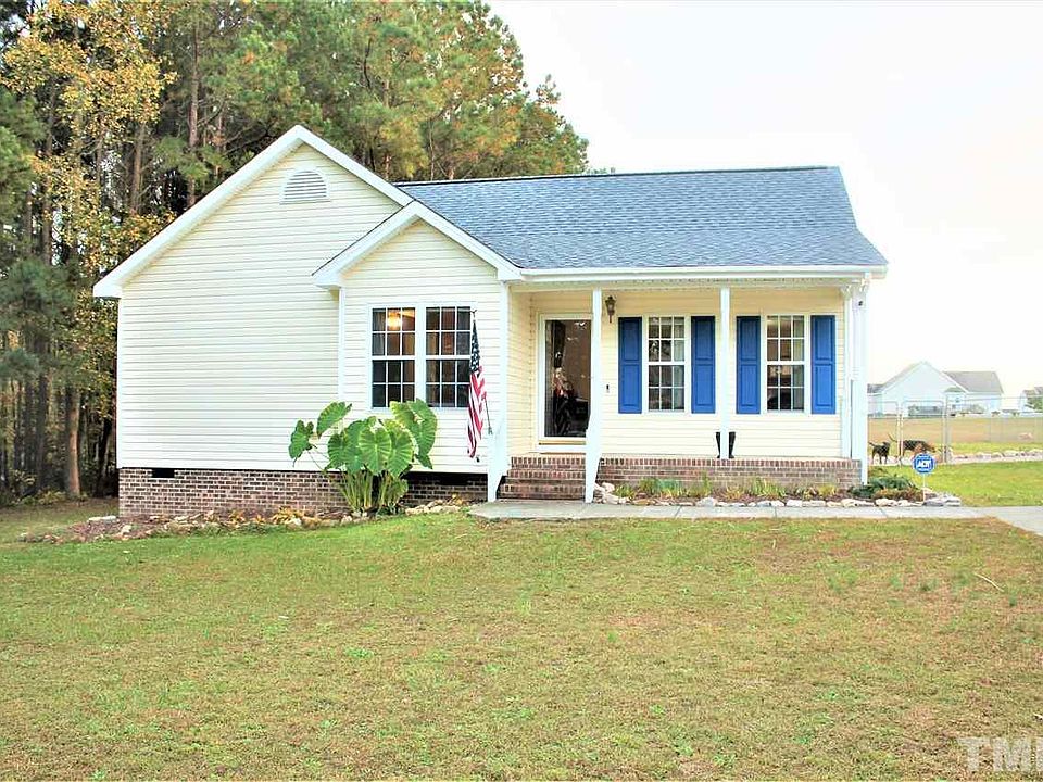 1st image of 27 Wheat Ln