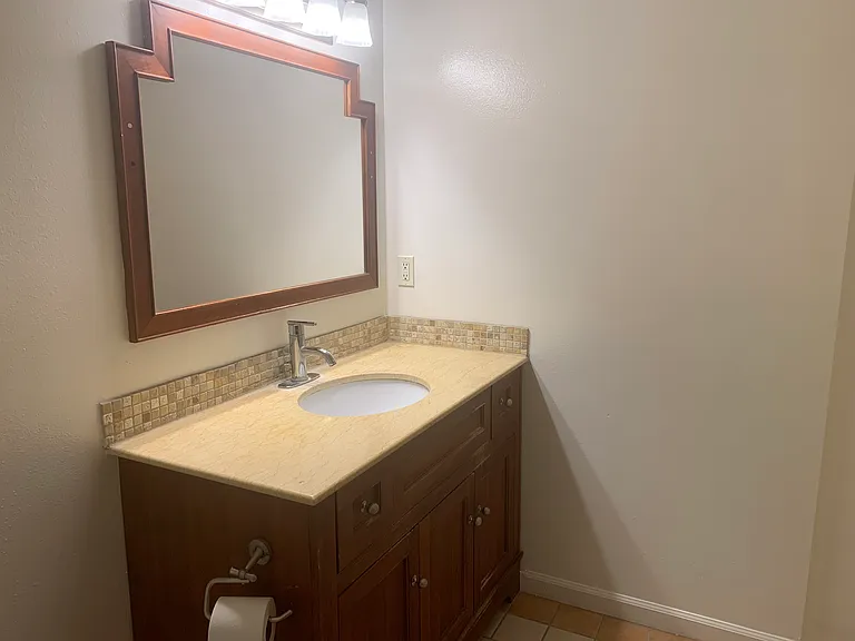 3220 Altura Ave #213 — Photo 16