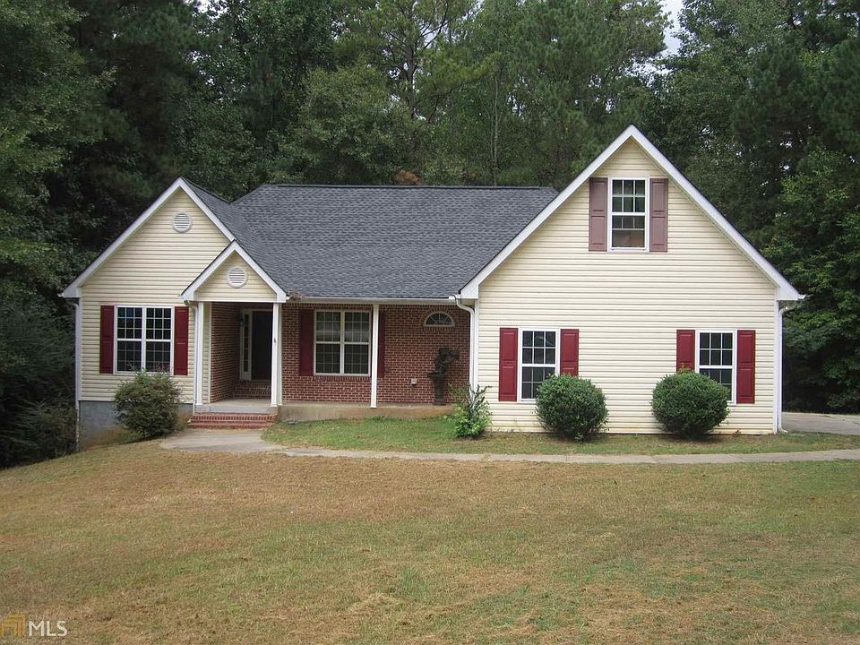 1st image of 233 Lake Chase Dr N
