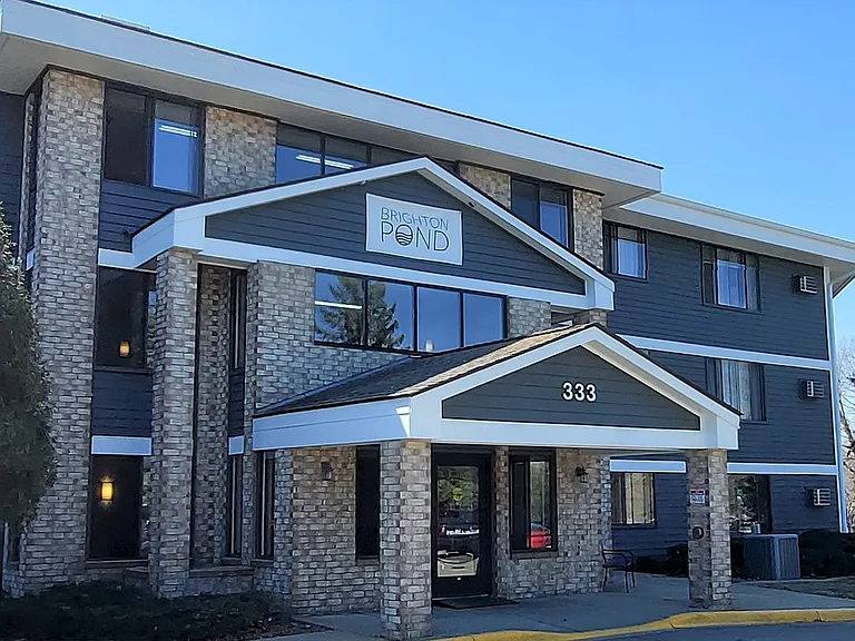 Brighton Pond Apartments — Photo 7
