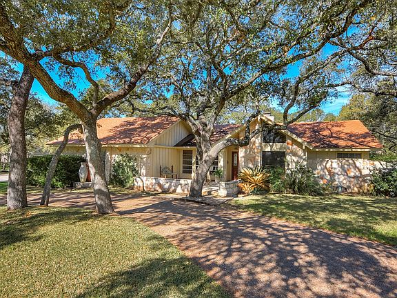 3rd image of 8504 Candelaria Dr