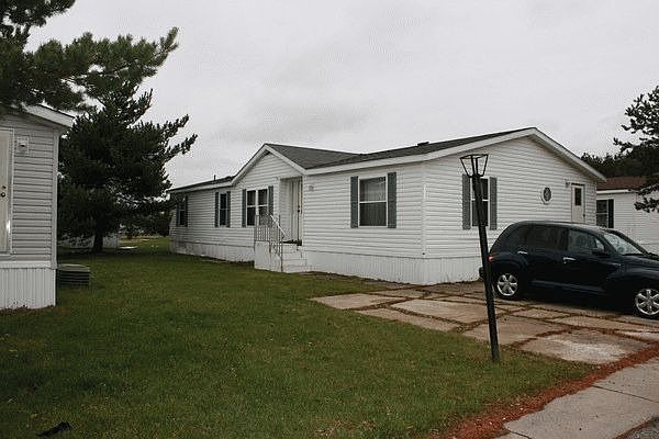 1st image of 200 Blue Spruce Ln