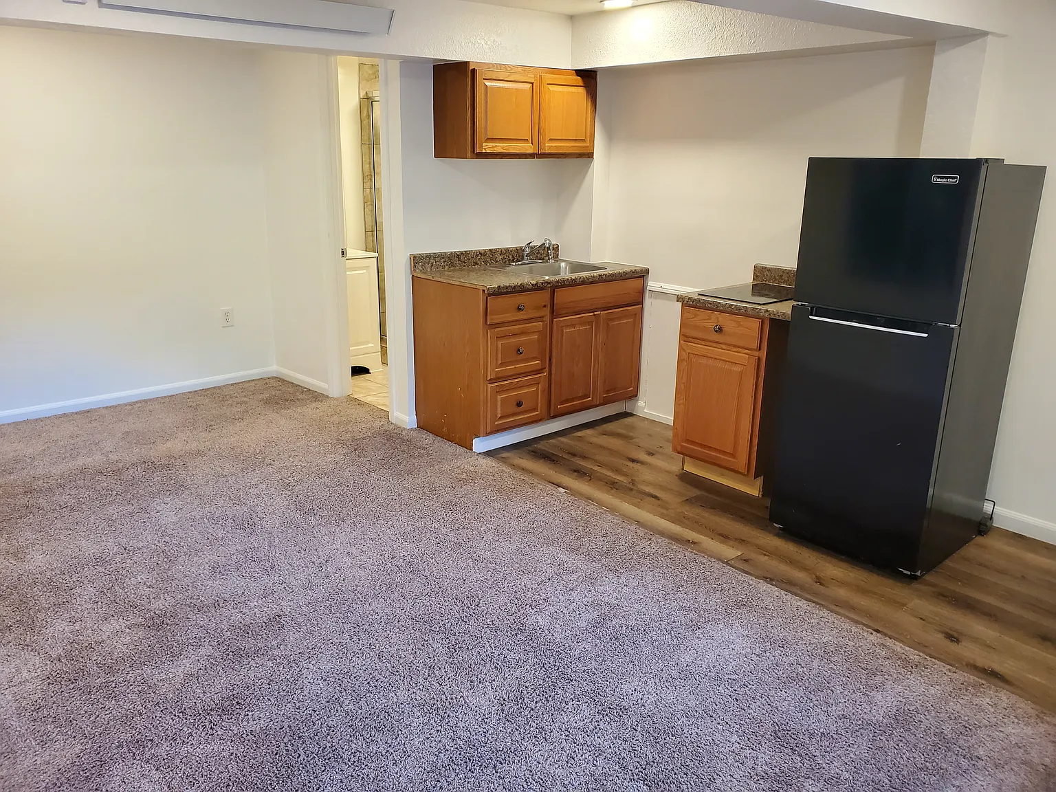 Studio, 500 sqft, $1,250 — Photo 3