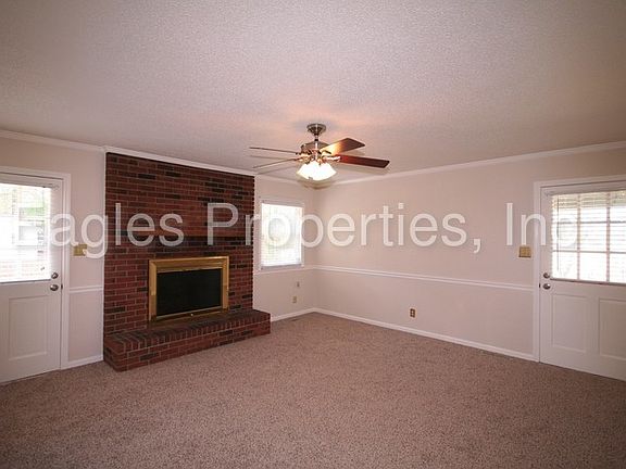 4th image of 105 Northfield Dr