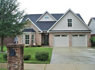 121 Princeton Dr, Dothan, AL 36301