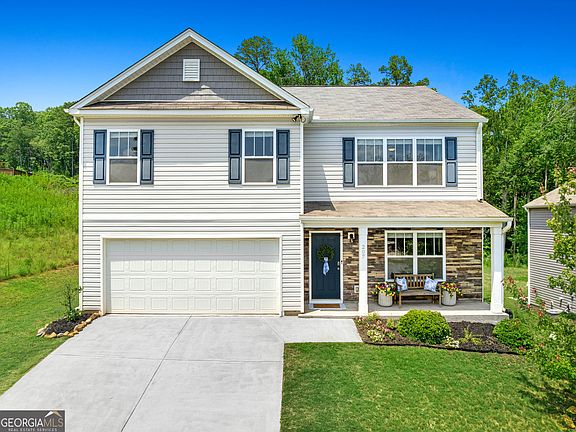 3rd image of 207 Ashwood Way