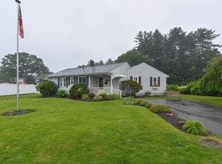 4 Bellingham St, Walpole, MA 02081