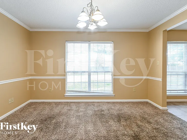 7382 Wendy Way — Photo 4