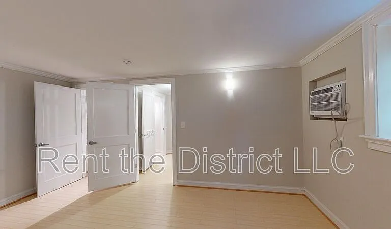 1708 Newton St NW #102 — Photo 11