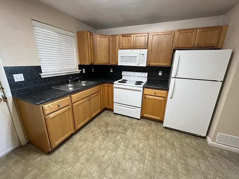 2173 S State St #3 — Photo 5