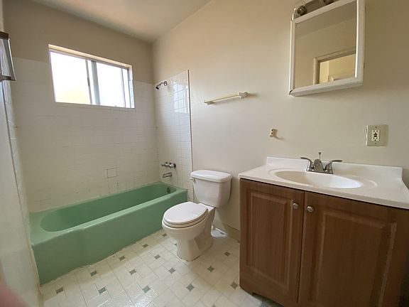 3rd image of 1521 Ashby Ave #1521A-D