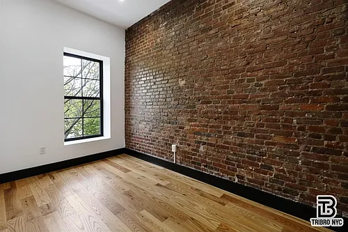 758 Putnam Ave #4 Photo 1