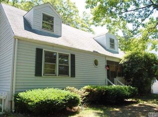 1193 Waverly Ave, Holtsville, NY 11742