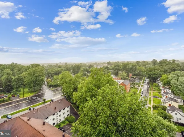 3333 University Blvd W APT 1102, Kensington, MD 20895