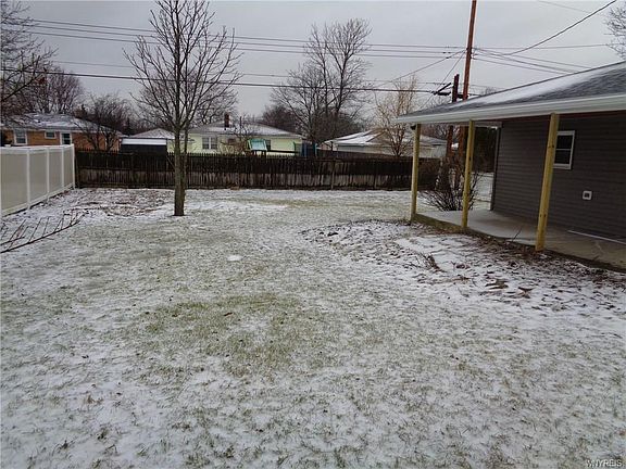 4th image of 118 Westgate Blvd