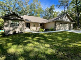 522 Cumberland Cove Rd, Monterey, TN 38574