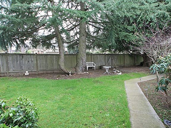 3rd image of 1204 N 192nd St