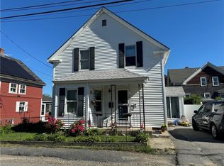 19 North St, Riverside, RI 02915