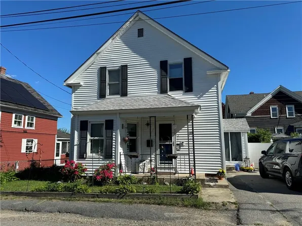 19 North St, Riverside, RI 02915