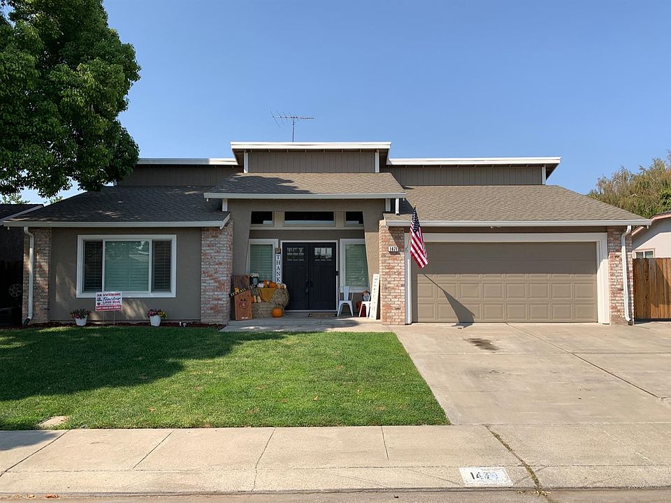 1st image of 1471 Quincy Ave