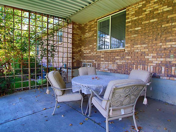 4th image of 2840 W Country Classic Dr