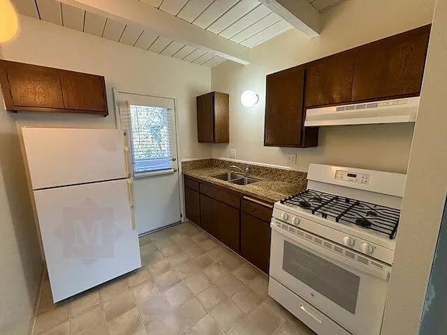 223 Ellwood Beach Dr #14 — Photo 4