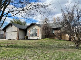 599 Walnut Grove Cir, Nixa, MO 65714