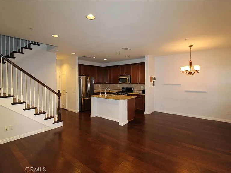 3016 N Juneberry St — Photo 2
