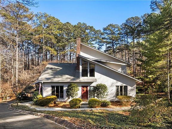 2nd image of 31 Coventry Dr SE