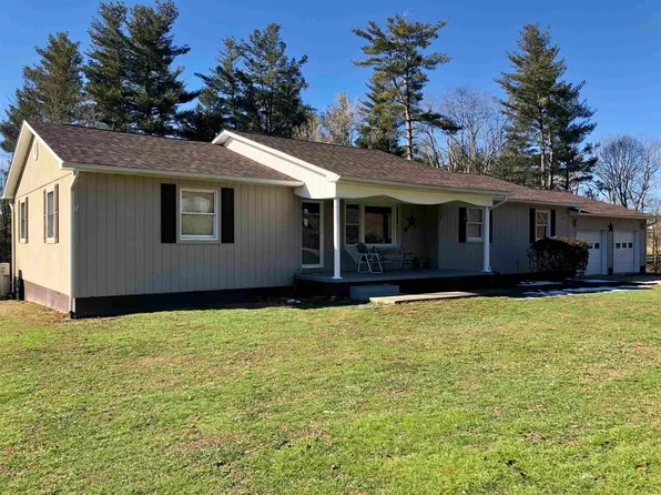 525 Falls Ln, Grayson, KY 41143