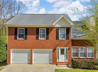 4605 Creek Bluff Dr, Sugar Hill, GA 30518