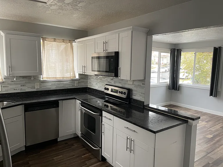 3439 Adams Ave — Photo 8