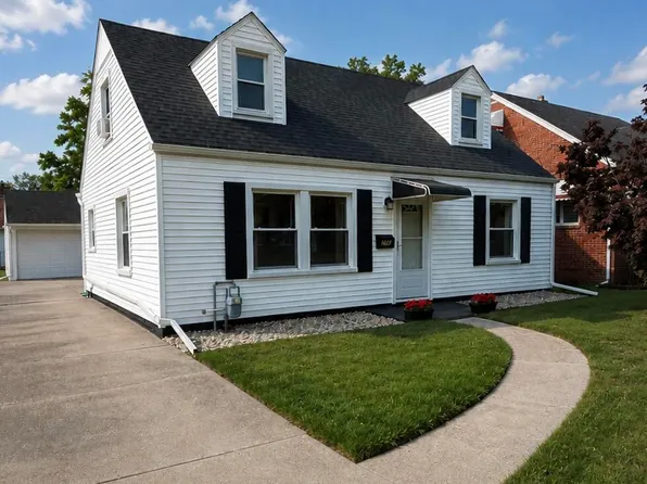 2748 106th St, Toledo, OH 43611