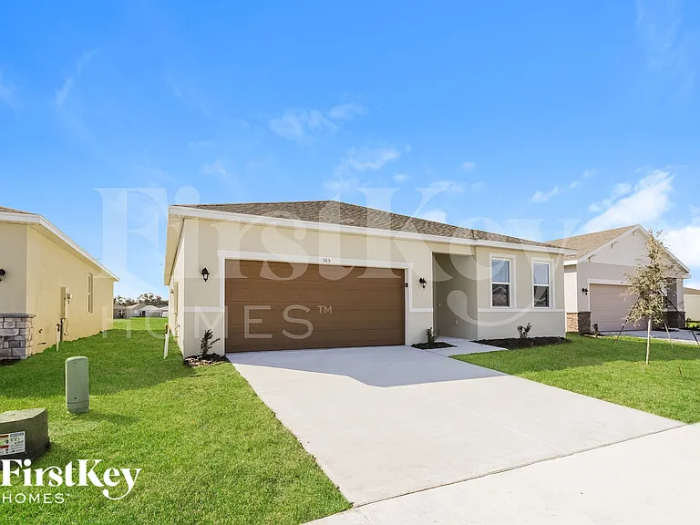 585 Crown Rose Dr — Photo 2