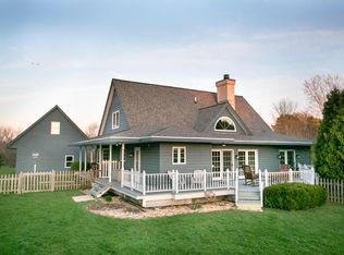 8010 W Donges Bay Rd, Mequon, WI 53097