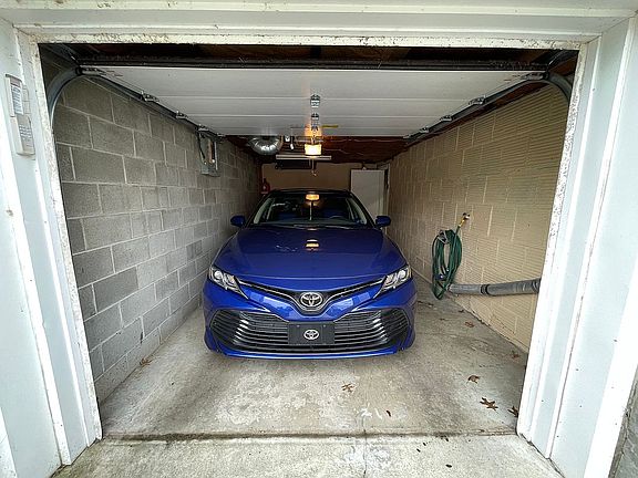 Garage fits full size sedan