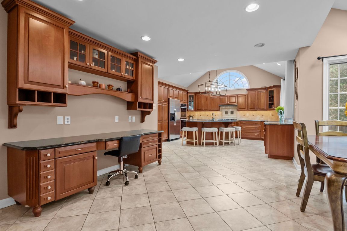 next background image