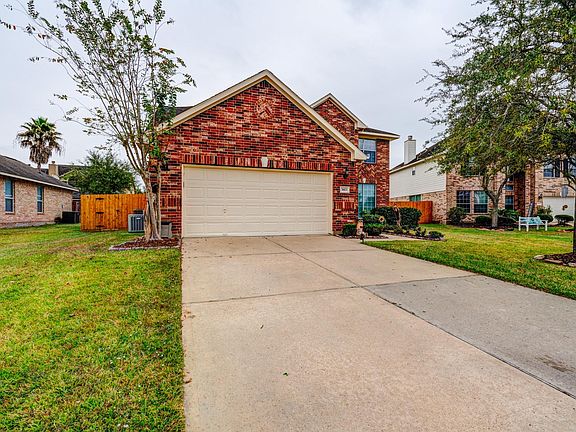 2nd image of 3613 Shasta Ct