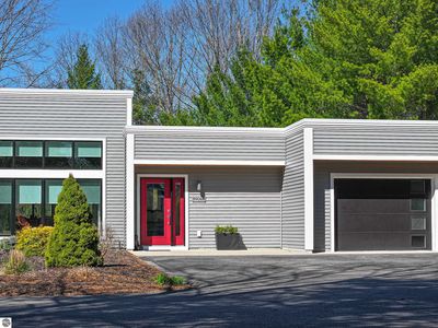8906B Manhattan N, Traverse City, MI, 49685