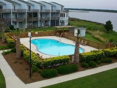 2nd image of 8 Bermuda Landing Pl