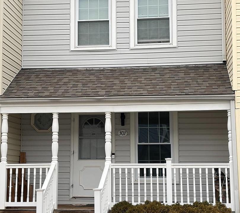 1st image of 307 Madison Ct