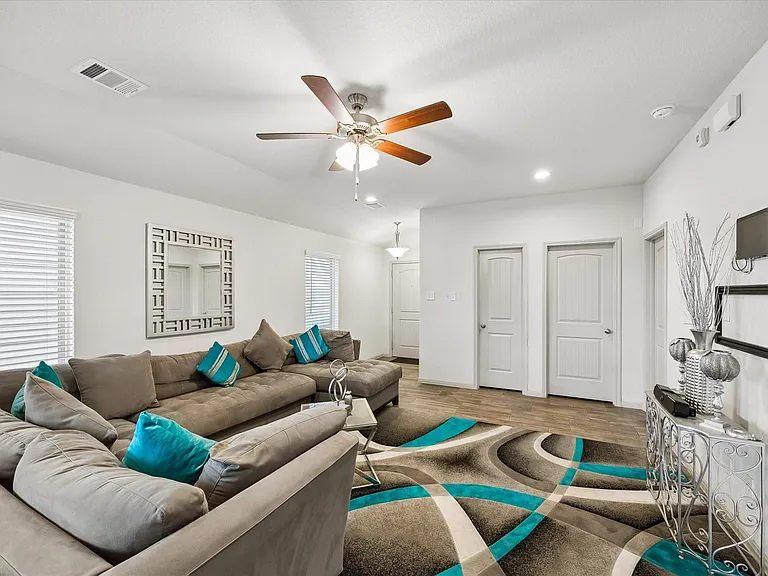 7931 Tuscan Cypress Dr — Photo 3