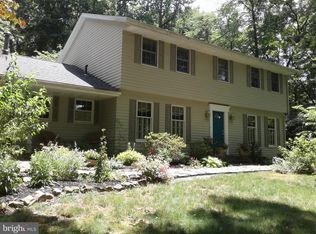 70 Sherwood Dr, Reading, PA 19606