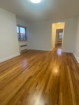 Rented by Queens Apartments Realty LLC | media 4