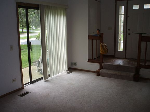 2nd image of 1332 Queensgreen Cir #1332