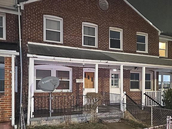 2nd image of 411 Main St