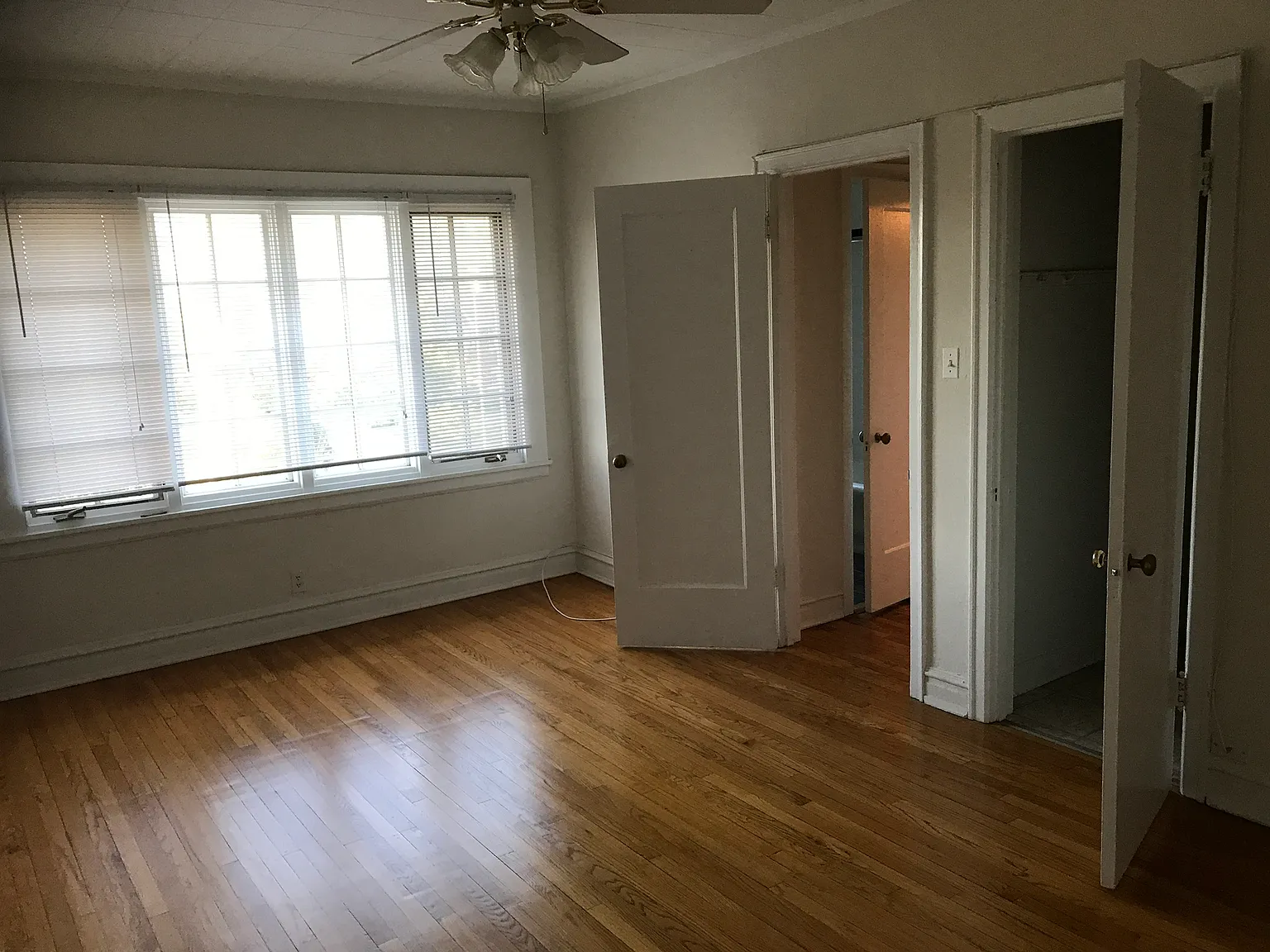 458 Winnetka Rd — Photo 3
