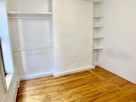 4th image of 1374 York Ave APT 4C